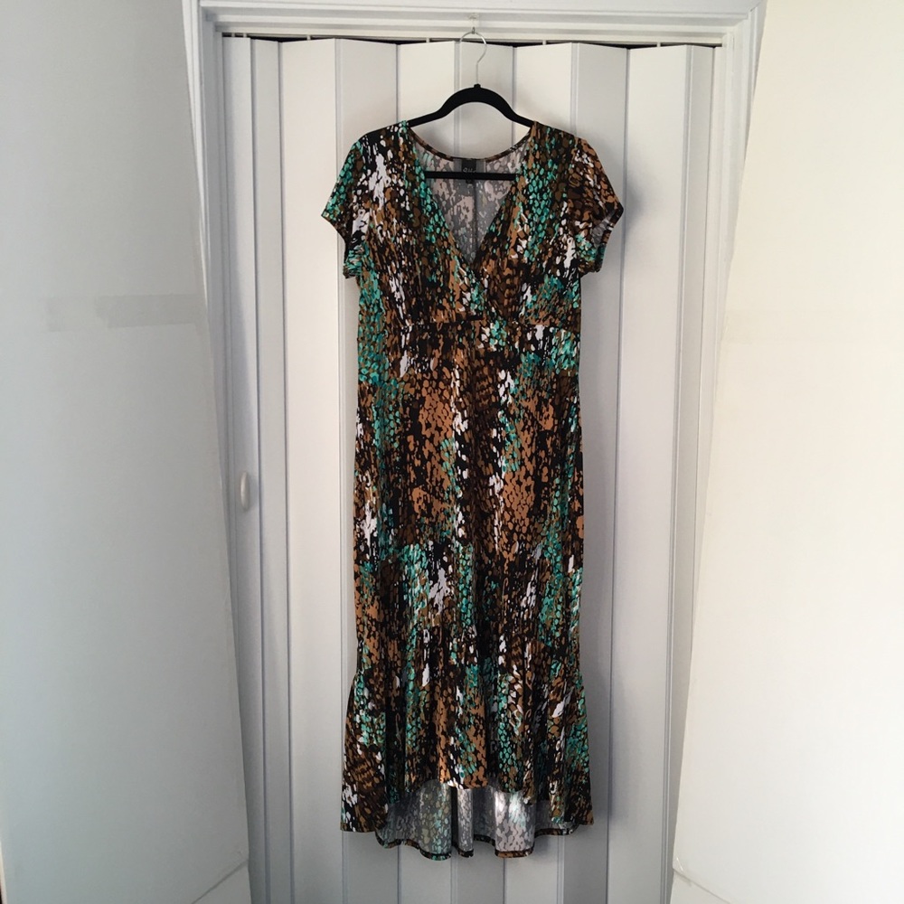 Slinky Brand V-Neck Dress w/Cap Sleeve & Ruffle bottom Sz L Multi Color Print